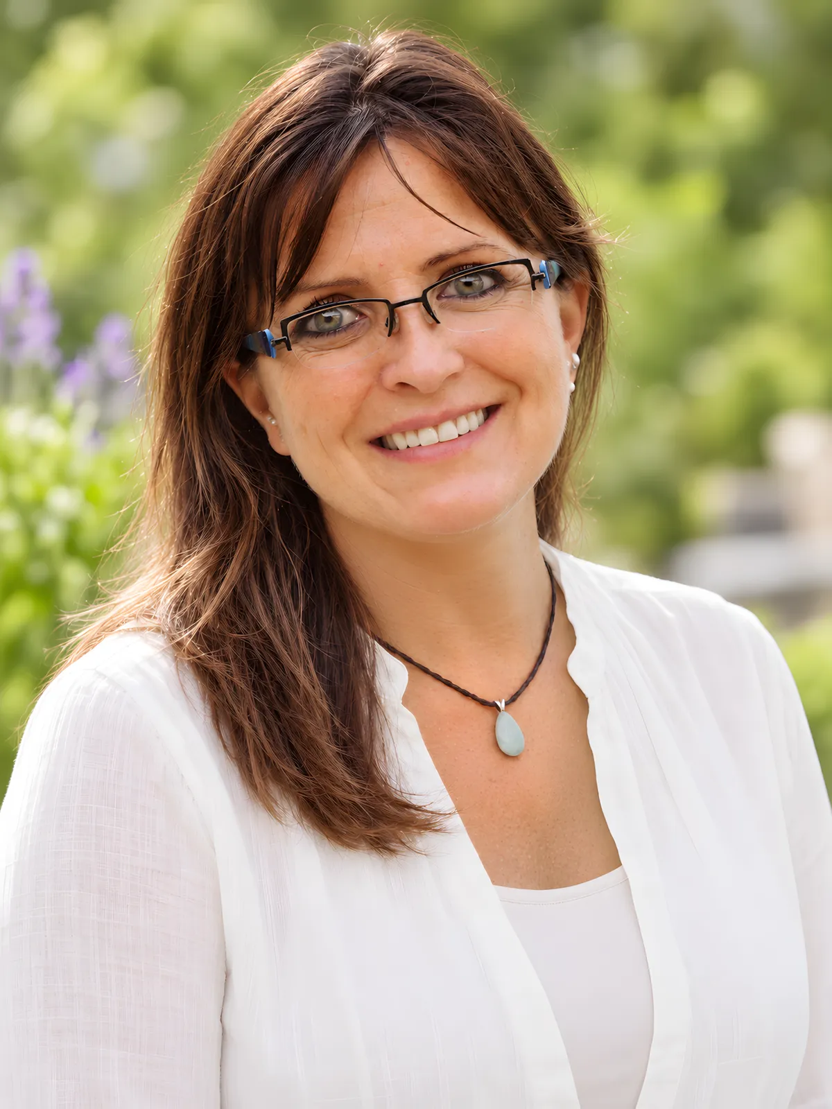 Porträt der Heilpraktikerin Raquel Reinert.